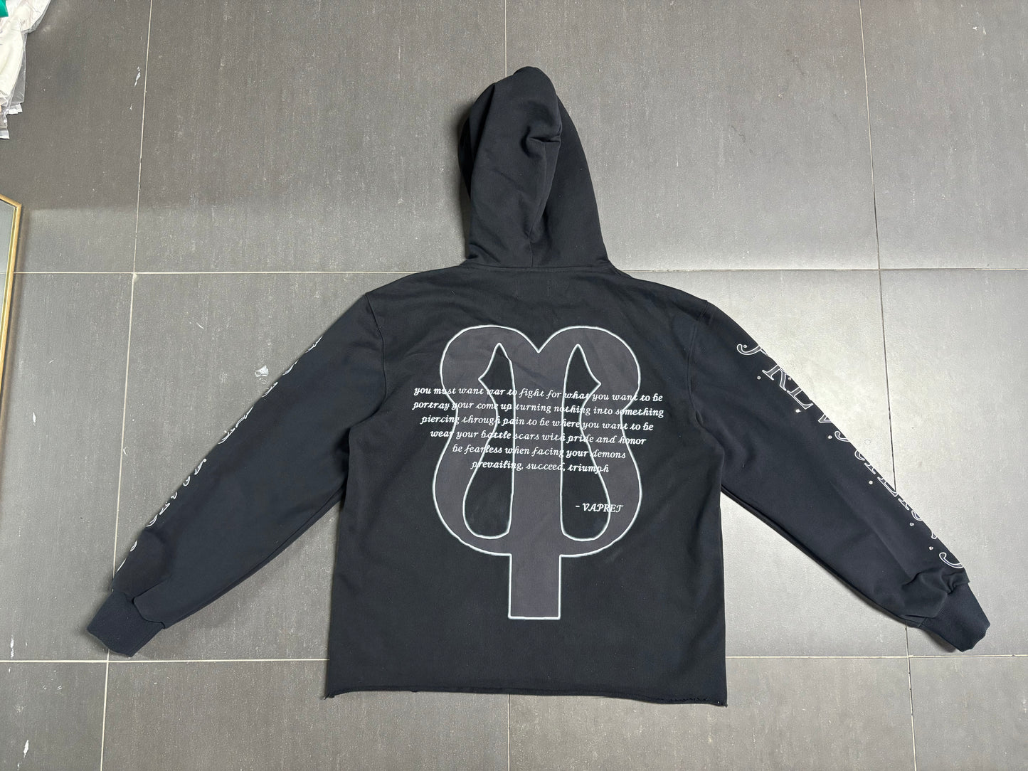 Black Vapret Hoodie